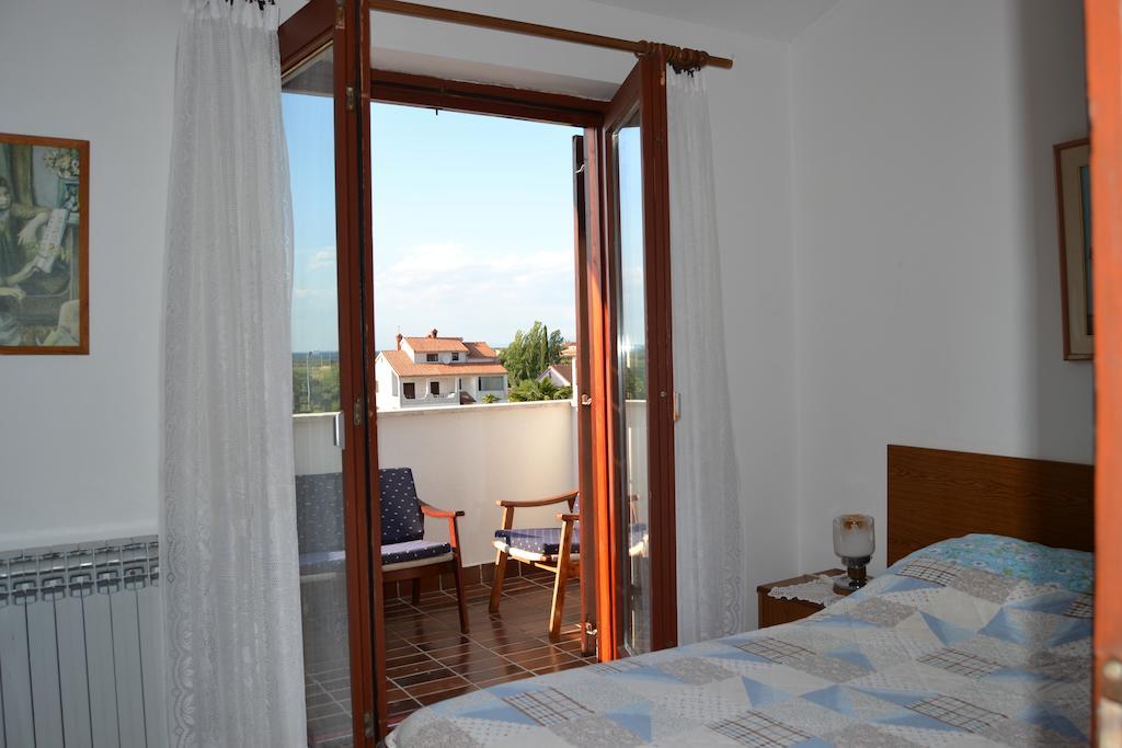 Apartments Cavae Romanae Medulin Kamer foto